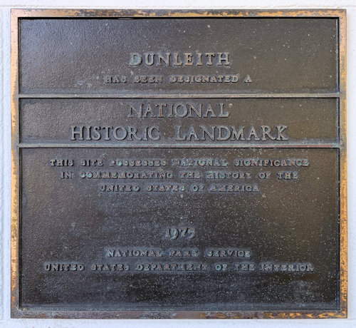 Plaque
